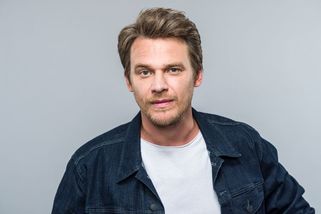 Slováky naštval nevhodným oblečením a nebere si servítky ohledně Ukrajinců. Herec Vojtěch Dyk slaví narozeniny