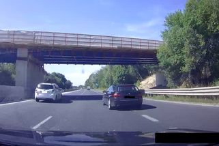 Největší hrozbou českých dálnic je tzv. „slušný řidič“ - Médium.cz