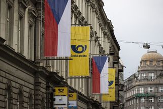 Zastoupit úřad práce i pojišťovnu, přivézt nákup. Pošta hledá, jak vydělat - Seznam Zprávy