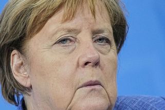 Merkelovou okradli v obchodě - Novinky