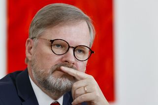 Fialova vláda je nejhorší od Nečase, myslí si lidé - Novinky