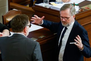 Jan Urban: Vládní náraz do zdi a lidé jako oběti populistického křepčení — HlídacíPes.org