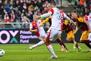 Dvoumetrový gauner žene Slavii dál za titulem. Chorý už vstřelil 14 gólů - Seznam Zprávy