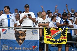 Ve Slovinsku velebili fanoušky Baníku, ti připomněli i výročí okupace - Sport.cz