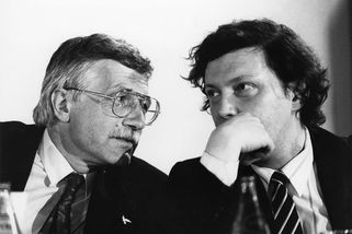 V říjnu 1990 Václav Klaus převzal Občanské fórum. Začal rozpad revolučního hnutí