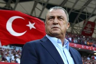 Hašek ven, cizinec sem? Nedvěd zvažuje jméno z Turecka, favoritem je někdo jiný