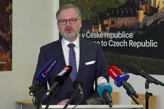 89 tanků, obrněnce, houfnice. Fiala zveřejnil rozsah české vojenské pomoci Ukrajině - Novinky