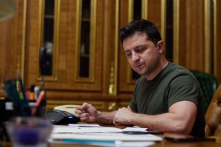 Zelenskyj chtěl zničit ropovod Družba, kterým teče ropa i do Česka. WP získal odposlechy - Novinky