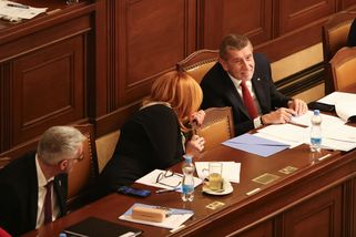 ŽIVĚ: Není pochyb, že rozpočet porušuje zákon, upo...