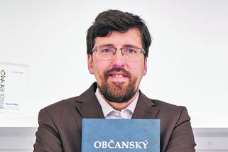 Ústavní právník Preuss: Působí to, jako by ÚS chtěl hnutí ANO za každou cenu vyhovět - Novinky