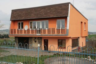 Šumperák: Rodinné domy se staly symbolem socialismu. Režim ale jejich tvůrce trestal - Médium.cz