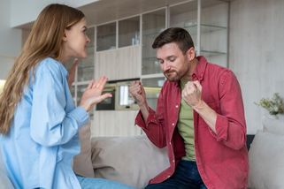 Tahle znamení se k sobě nehodí! Koho nudí Rak, s kým Štír bojuje o moc a kdo je drsný na Ryby? - Proženy.cz