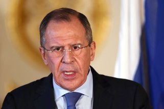 Místo dohodnutí příměří na Ukrajině napadl Lavrov...