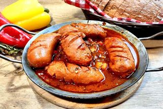 Návykové buřty na pivu, které si připravíte i na vařiči | Zdraví na talíři