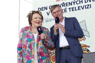Jiřina Bohdalová po operaci poprvé na veřejnosti