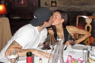 Pro Nicolu kapesné 20 milionů měsíčně i lahve vína za půl mega: Brooklyn Beckham se uměl oženit!