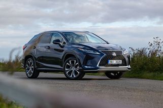 Luxusní Lexus RX za cenu Škody Kodiaq – K mání je povedená odcházející generace bez hybridu - Garáž.cz