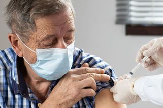 Povinné očkování v sociálních službách chce 80 procent poskytovatelů - Seznam Zprávy