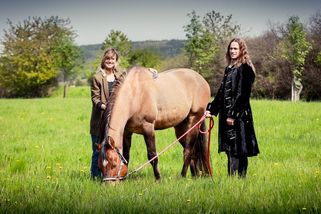 RECENZE: Pohádkový seriál Eliška a Damián. Kontrasty všude, i v herectví - Novinky