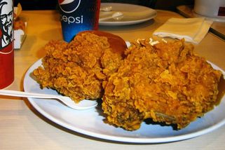 Potvrzeno. Inspekce odhalila v KFC zkažené maso ve velkém. Bude muset řetězec skončit? - ePřehledně