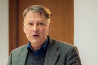 Budou děti chodit do školy později? Ministr chce vyučování až od 9 hodin