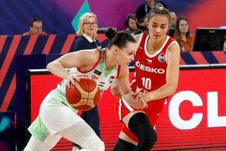Maďarsko - Česko 62:61, Tři sekundy od semifinále. Basketbalistky ztratily zápas v napínavé koncovce, až po zásahu videa - Sport.cz