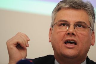 Policie obvinila šéfa motolské nemocnice Ludvíka i sportovního bosse Janstu - Seznam Zprávy