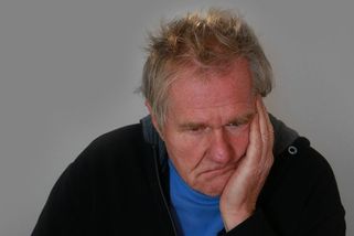 Negativismus jako životní postoj mnoha lidí (a obzvláště v diskuzích) - Médium.cz