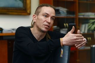 Bartoš hájí rušení pošt. Nešlo to jinak, tvrdí - Novinky