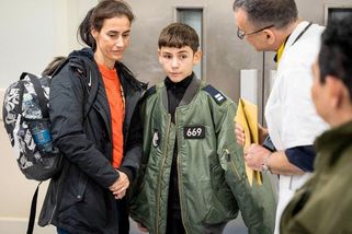 Hamás nutil unesené dítě sledovat záznamy masakrů - Novinky