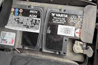 Slabá baterie v autě? Tento jednoduchý trik vám pomůže nastartovat motor, i když nemáte kabely