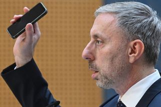 Já a symbol šňupání? Od Babiše vrchol papalášství, říká končící Vobořil - Seznam Zprávy