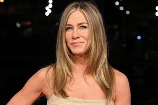 Jennifer Anistonová slaví 57. narozeniny a vypadá pořád jako Rachel z Přátel