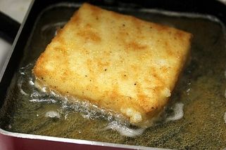 Velké srovnání olejů na smažení: Nejzdravější Češi téměř nekupují, nejhorší doslova milují - Médium.cz