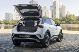 Máte raději kávu než praktičnost? Opel má auto přesně pro vás - Novinky