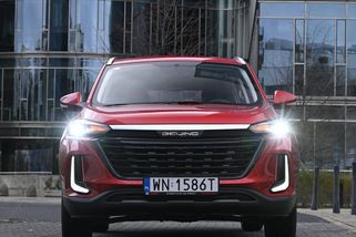 Přichází konečně čínský útok cenou? Levnější SUV v Česku momentálně nikdo jiný nemá