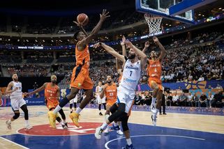 Cash Only: Zapomeňte na akcie i byty. Nejlepší investicí je basketbal - Seznam Zprávy