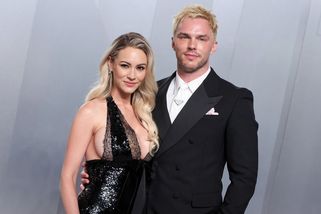 Neujela chirurgovi ruka? Tohle hejtrům svého zvětšeného poprsí modelka vzkázala