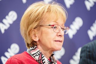 Veřejnost je zmanipulovaná tím, že by se všichni měli vydat, říká Válková - Seznam Zprávy