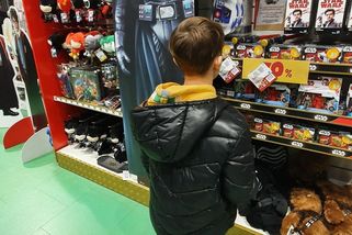 „Měla jsem chuť zaplatit, jen aby to skončilo,“ líčí Lucie nákup se synem, který se změnil v peklo