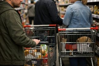 Řekl „můžu projet“ a strhla se hádka. Situace z obchodu, kterou zná téměř každý