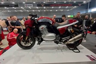 Sen, který zrál 18 let: Exkluzivní Jawa 1000 jde do výroby. Bude ale hodně drahá