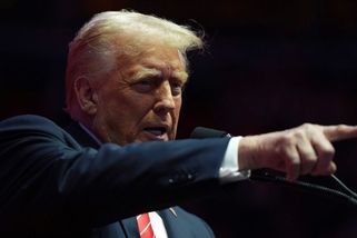 „Zajdeme tak daleko, jak bude třeba.“ Trump stupňu...