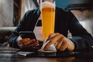 A osmnáct už ti bylo? Otázka, která v hospodě už nemusí zaznít - Seznam Zprávy