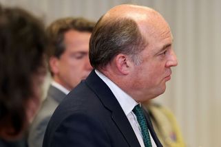 Britský ministr 10 minut telefonoval s falešným ukrajinským premiérem - Novinky