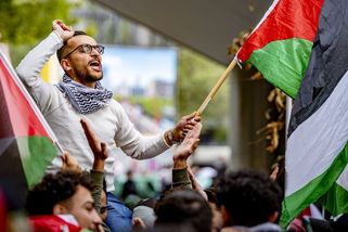 Robert Břešťan: Otevřené oslavy vražd a terorismu si demokracie nesmí nechat líbit — HlídacíPes.org