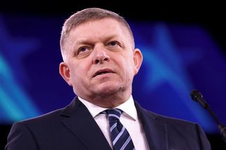 Fico se přidal k Rusku. Zhasl Ukrajině světlo a teď čelí trestnímu oznámení z vlastizrady - Médium.cz