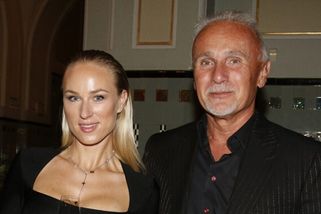 Takový dar nedostala ani manželka Leoše Mareše. Dcera Blaženy ze Slunce seno dostala k Ježíškovi od manžela Rolls-Royce