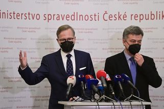 Soudci si nedají zmrazit platy. Je to protiústavní, tvrdí - Novinky