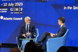 Okno příležitosti se Ukrajině do konce roku uzavře, řekl na summitu NATO Pavel - Novinky